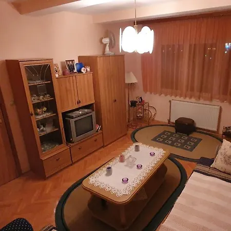 Simona Apartman